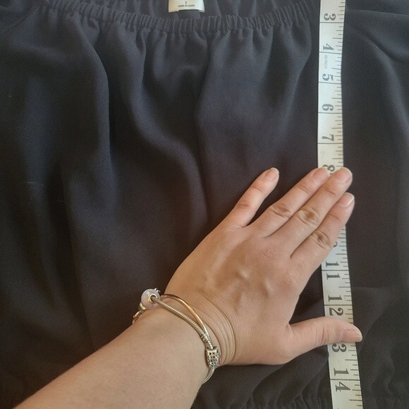 Wilfred Aritzia Black Long Sleeves Crop Top Size Small - Picture 6 of 6